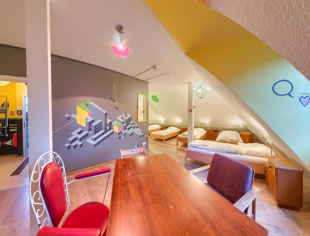 Labyrinth Hostel Weimar Exterior photo