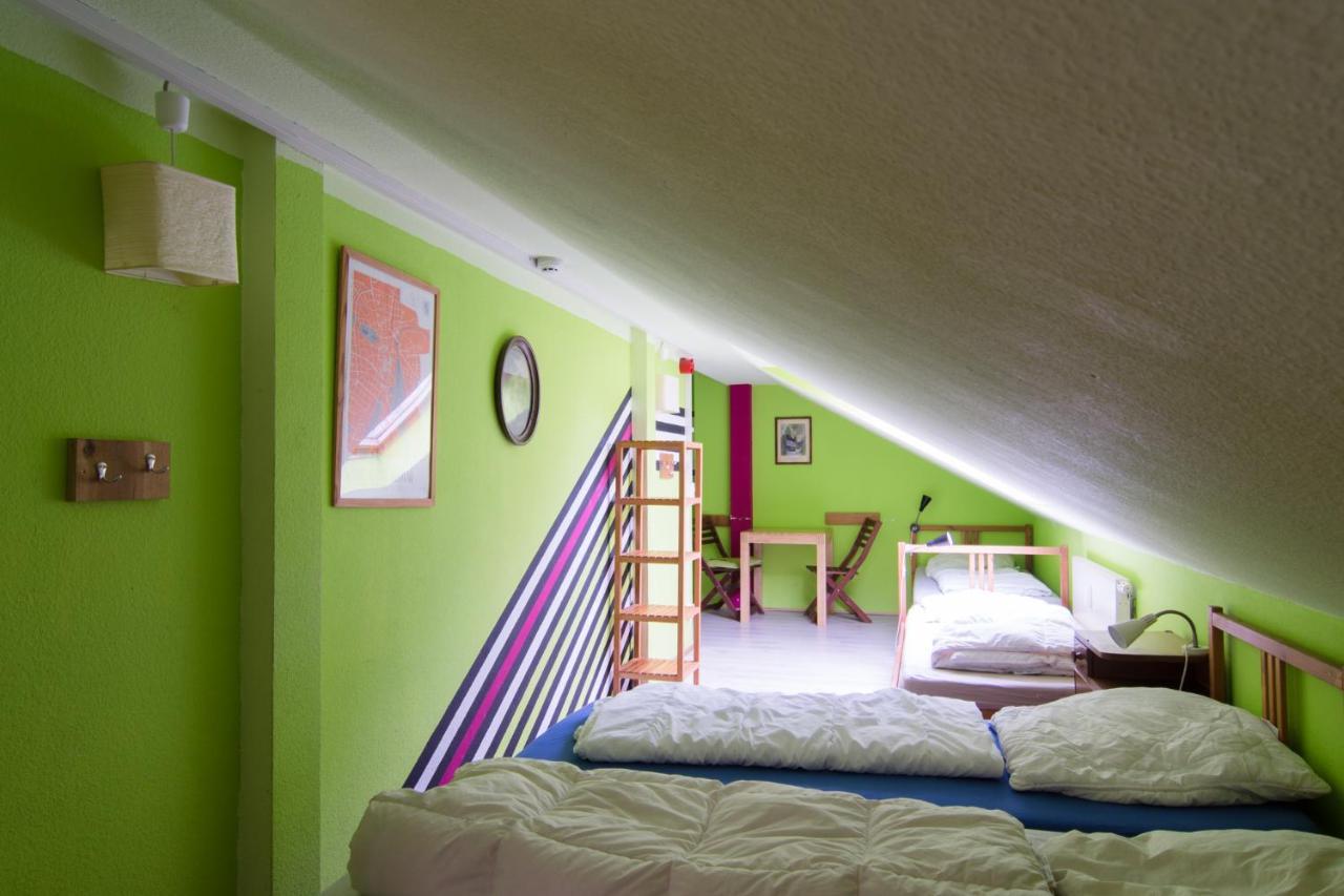 Labyrinth Hostel Weimar Exterior photo